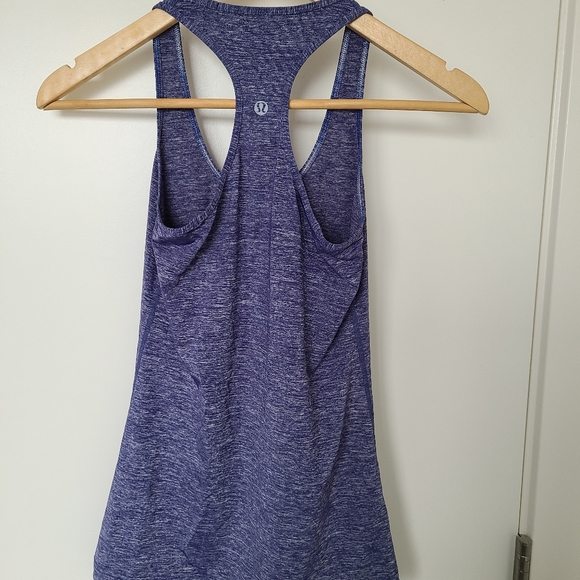 Lululemon tank - Picture 2 of 3